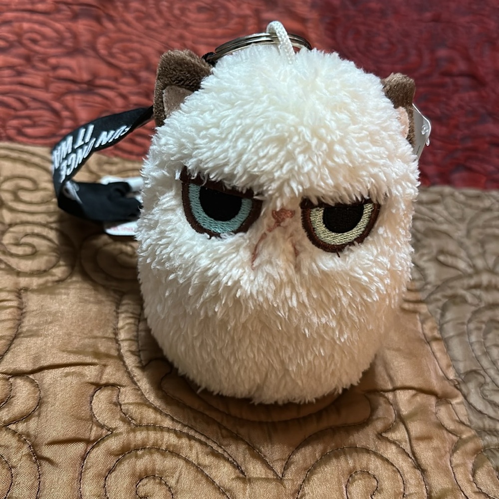 Grumpy Cat Mini Plush Clip - Picture 7 of 7